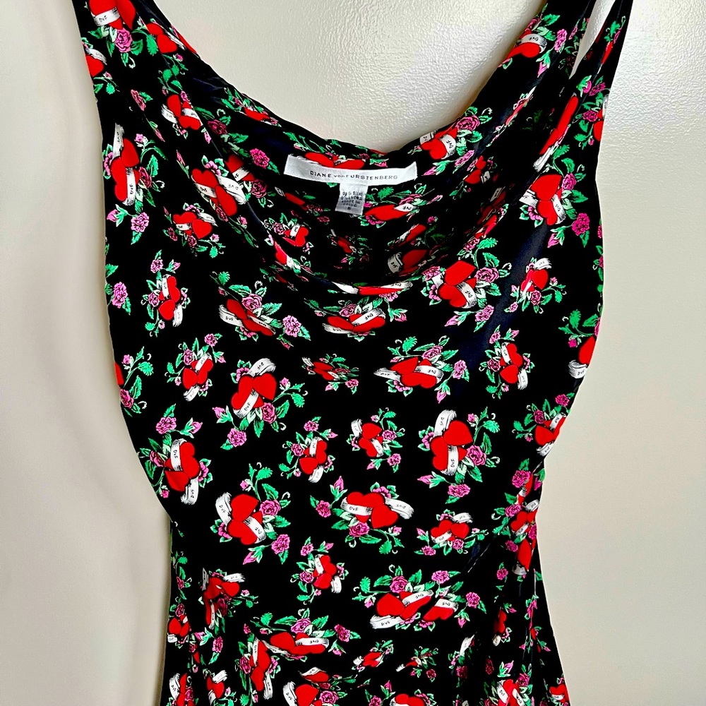COPY - Fun and Sexy DVF Dress with hearts designs; knee length, light & flowing…